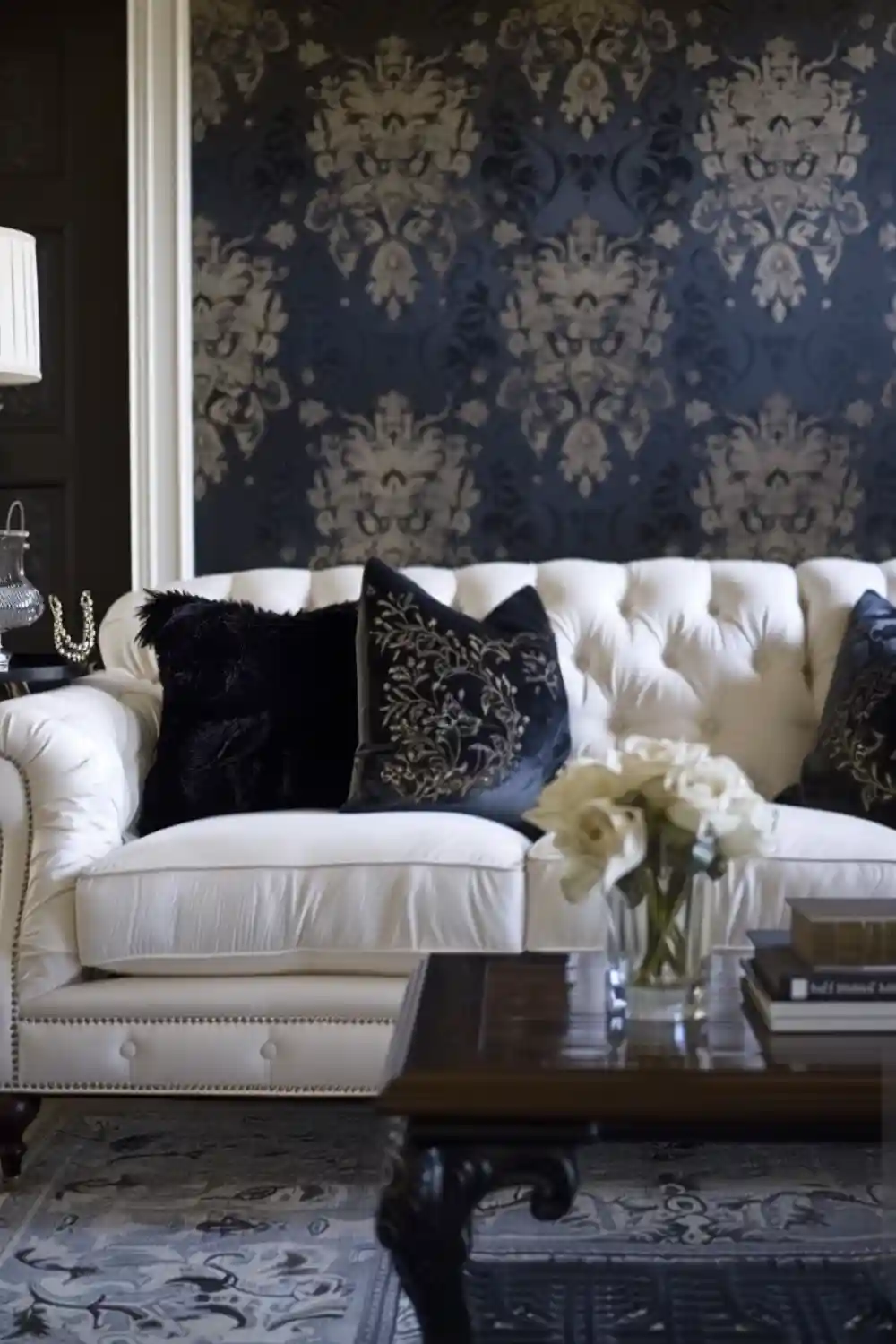 living room with damask wallpaper 3